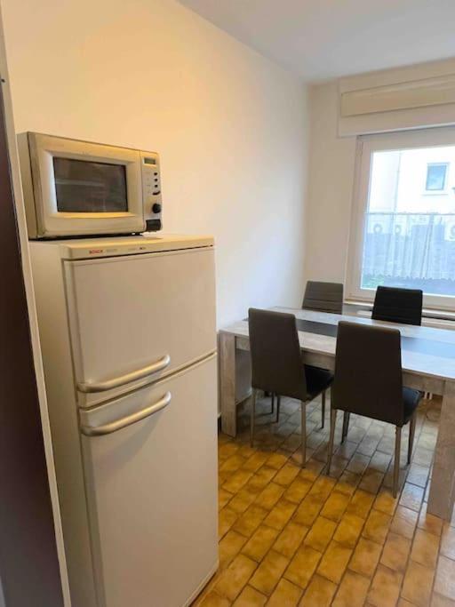 Doppelzimmer Im Bungalow ドルトムント エクステリア 写真
