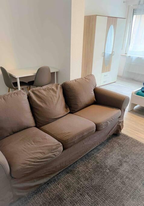 Doppelzimmer Im Bungalow ドルトムント エクステリア 写真